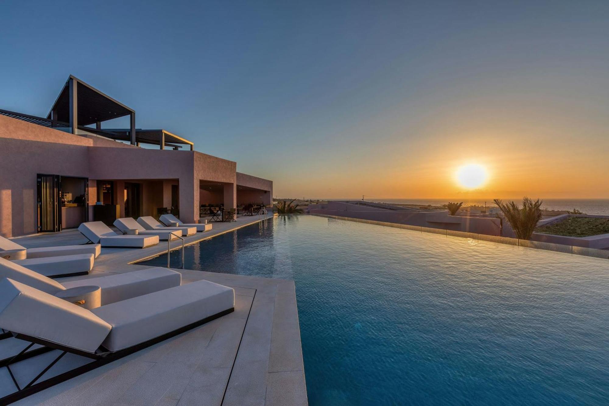 Domes Novos Santorini, Autograph Collection Hotel Oia  Ngoại thất bức ảnh